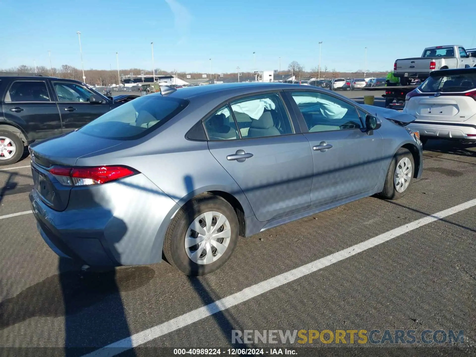 4 fotografías del automóvil dañado 5YFDPMAE7MP189353 TOYOTA COROLLA 2021