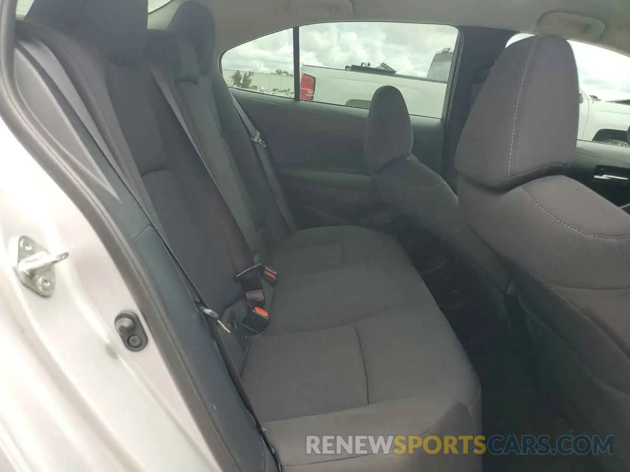 10 fotografías del automóvil dañado 5YFEPMAE0MP152469 TOYOTA COROLLA 2021