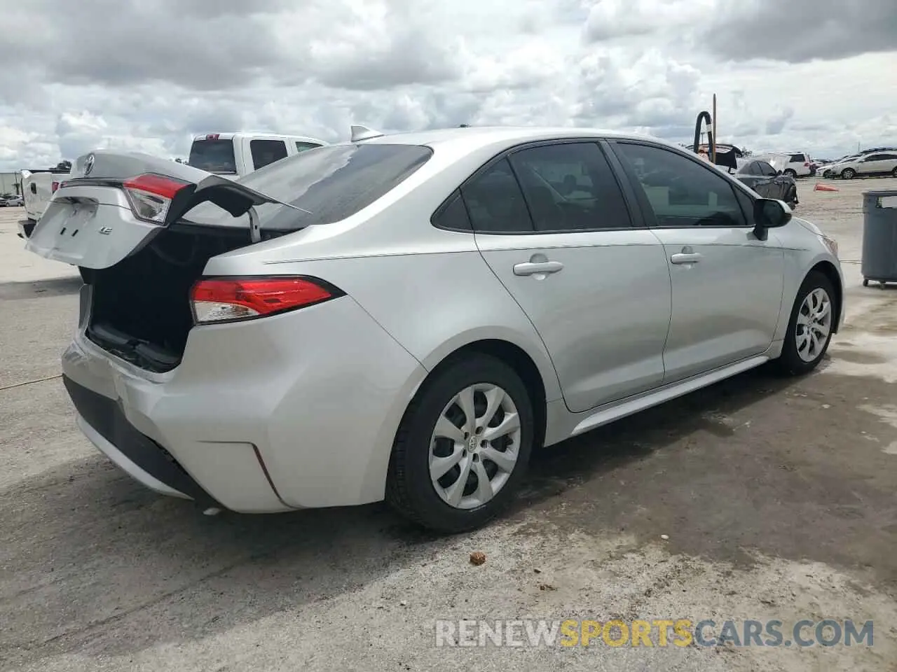 3 fotografías del automóvil dañado 5YFEPMAE0MP152469 TOYOTA COROLLA 2021