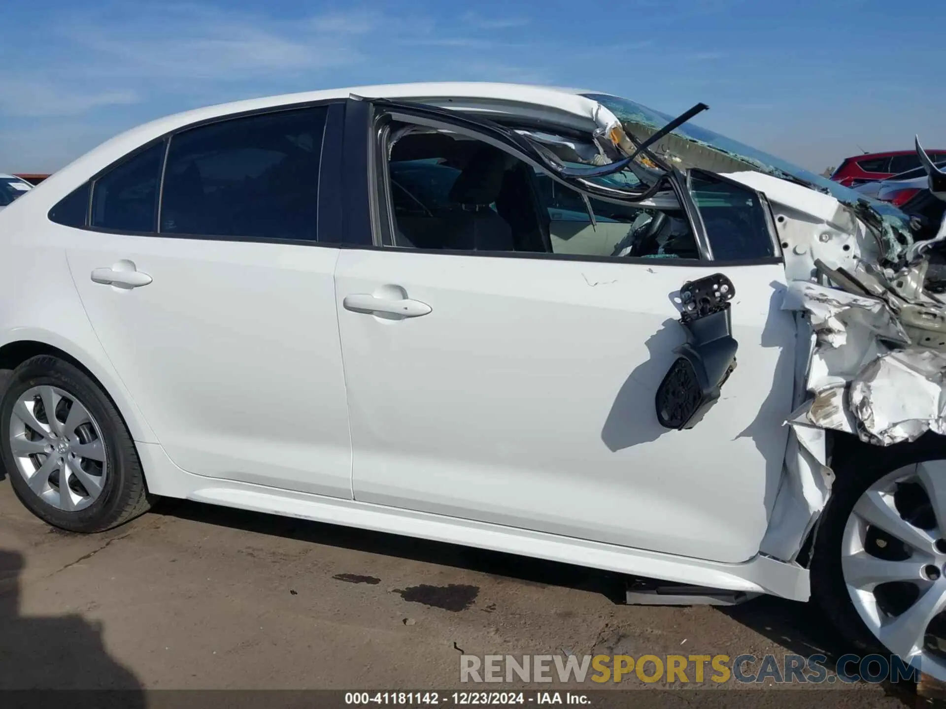 14 fotografías del automóvil dañado 5YFEPMAE0MP156750 TOYOTA COROLLA 2021