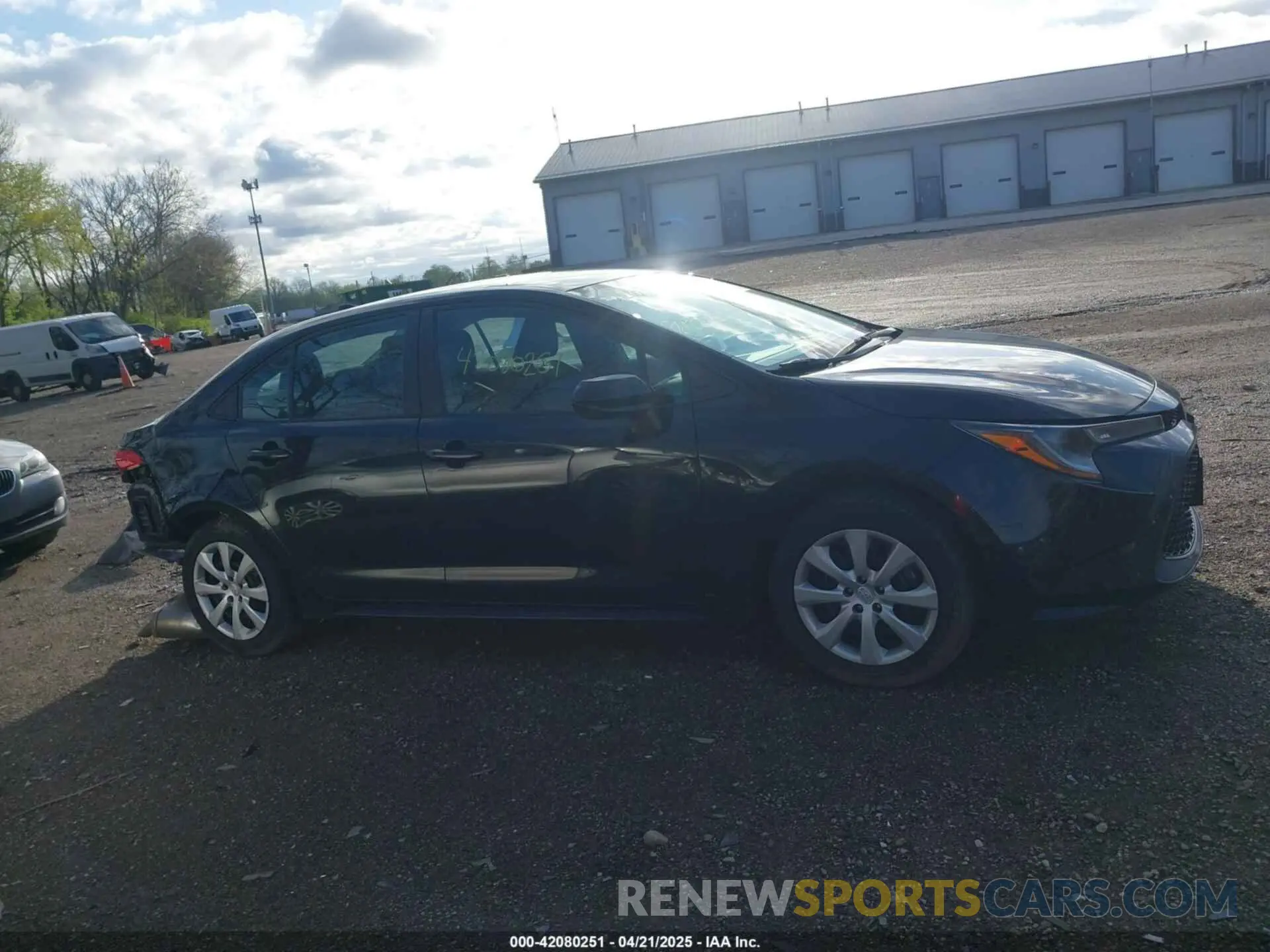 14 fotografías del automóvil dañado 5YFEPMAE0MP179381 TOYOTA COROLLA 2021