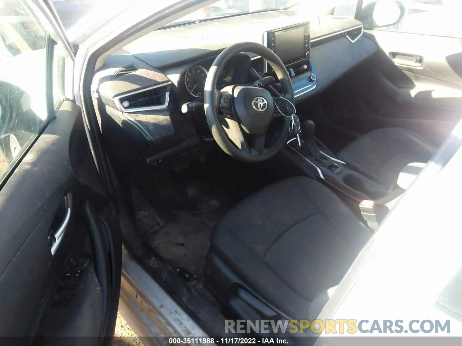 5 fotografías del automóvil dañado 5YFEPMAE0MP181812 TOYOTA COROLLA 2021