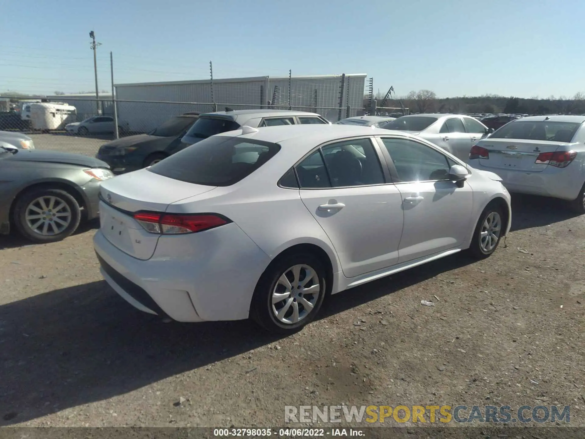 4 fotografías del automóvil dañado 5YFEPMAE0MP187724 TOYOTA COROLLA 2021
