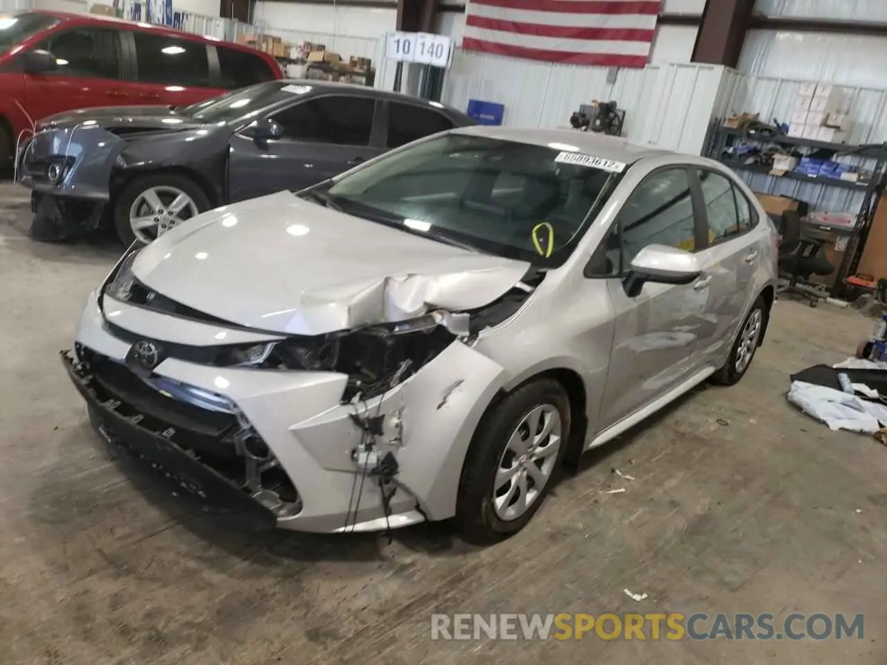 2 fotografías del automóvil dañado 5YFEPMAE0MP206322 TOYOTA COROLLA 2021