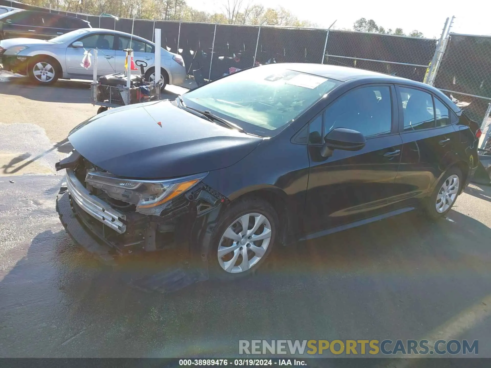 2 fotografías del automóvil dañado 5YFEPMAE0MP206529 TOYOTA COROLLA 2021