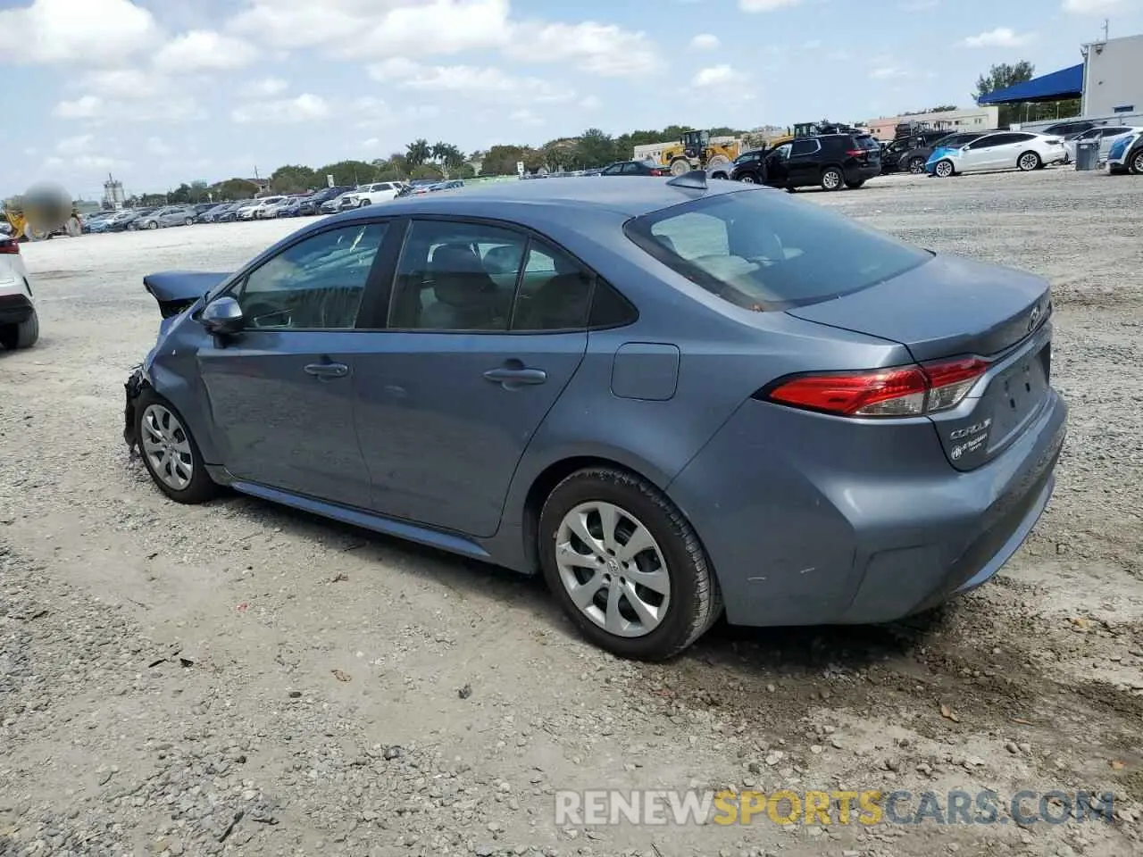 2 fotografías del automóvil dañado 5YFEPMAE0MP206823 TOYOTA COROLLA 2021