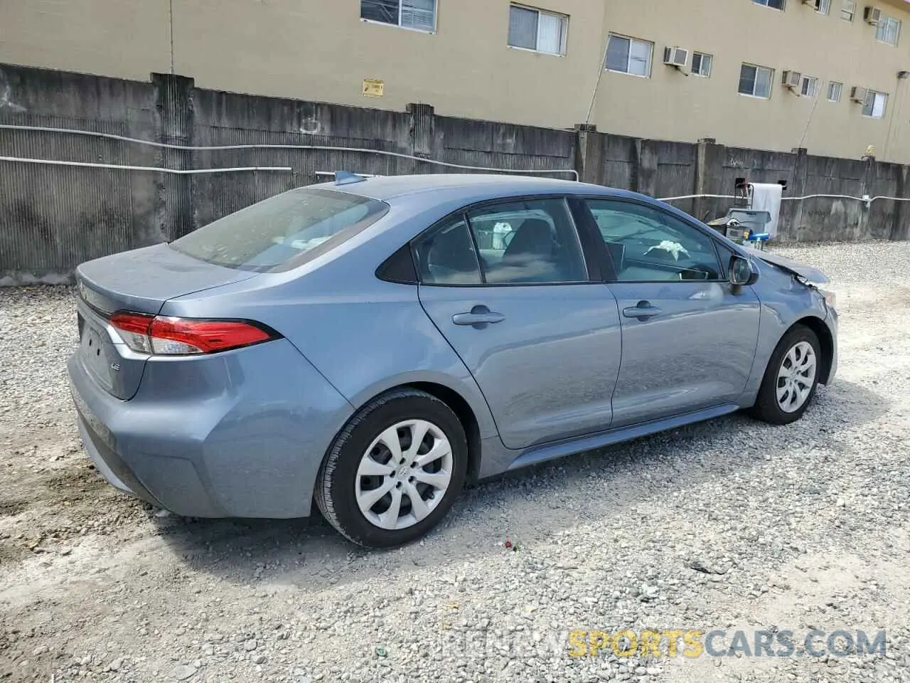 3 fotografías del automóvil dañado 5YFEPMAE0MP206823 TOYOTA COROLLA 2021