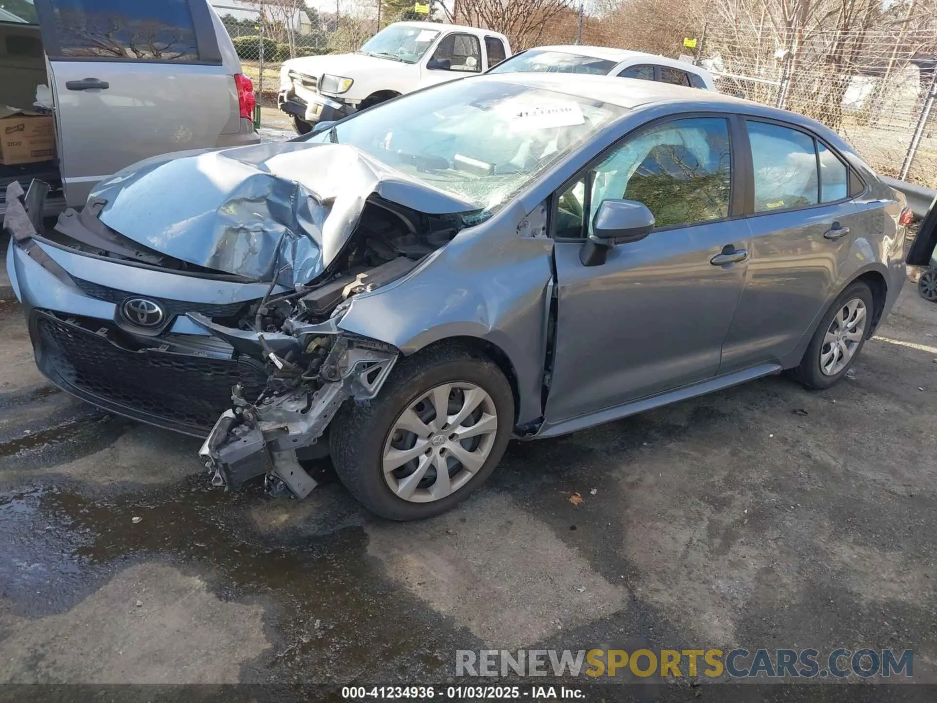 2 fotografías del automóvil dañado 5YFEPMAE0MP211052 TOYOTA COROLLA 2021