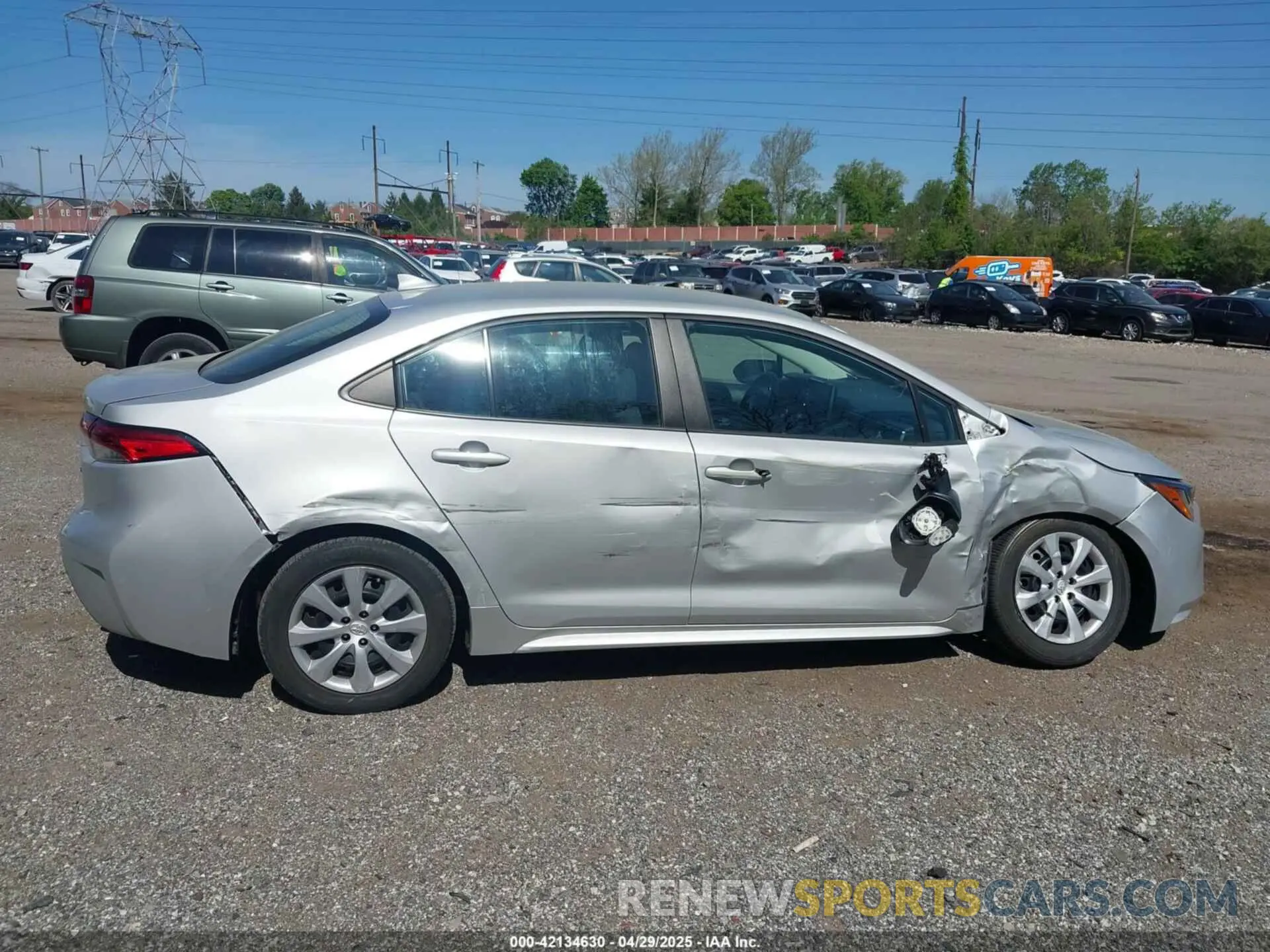 18 fotografías del automóvil dañado 5YFEPMAE0MP211696 TOYOTA COROLLA 2021