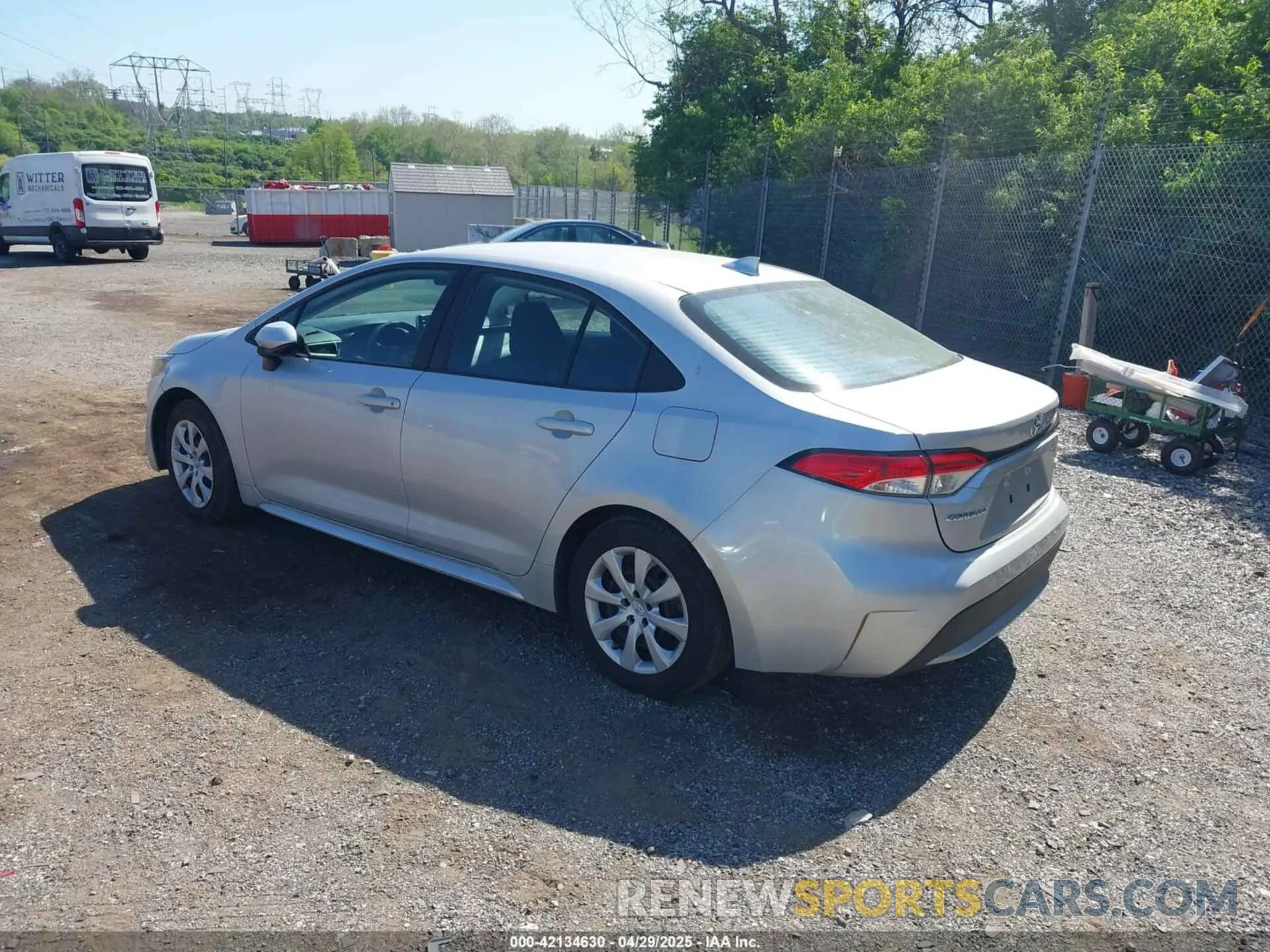 3 fotografías del automóvil dañado 5YFEPMAE0MP211696 TOYOTA COROLLA 2021