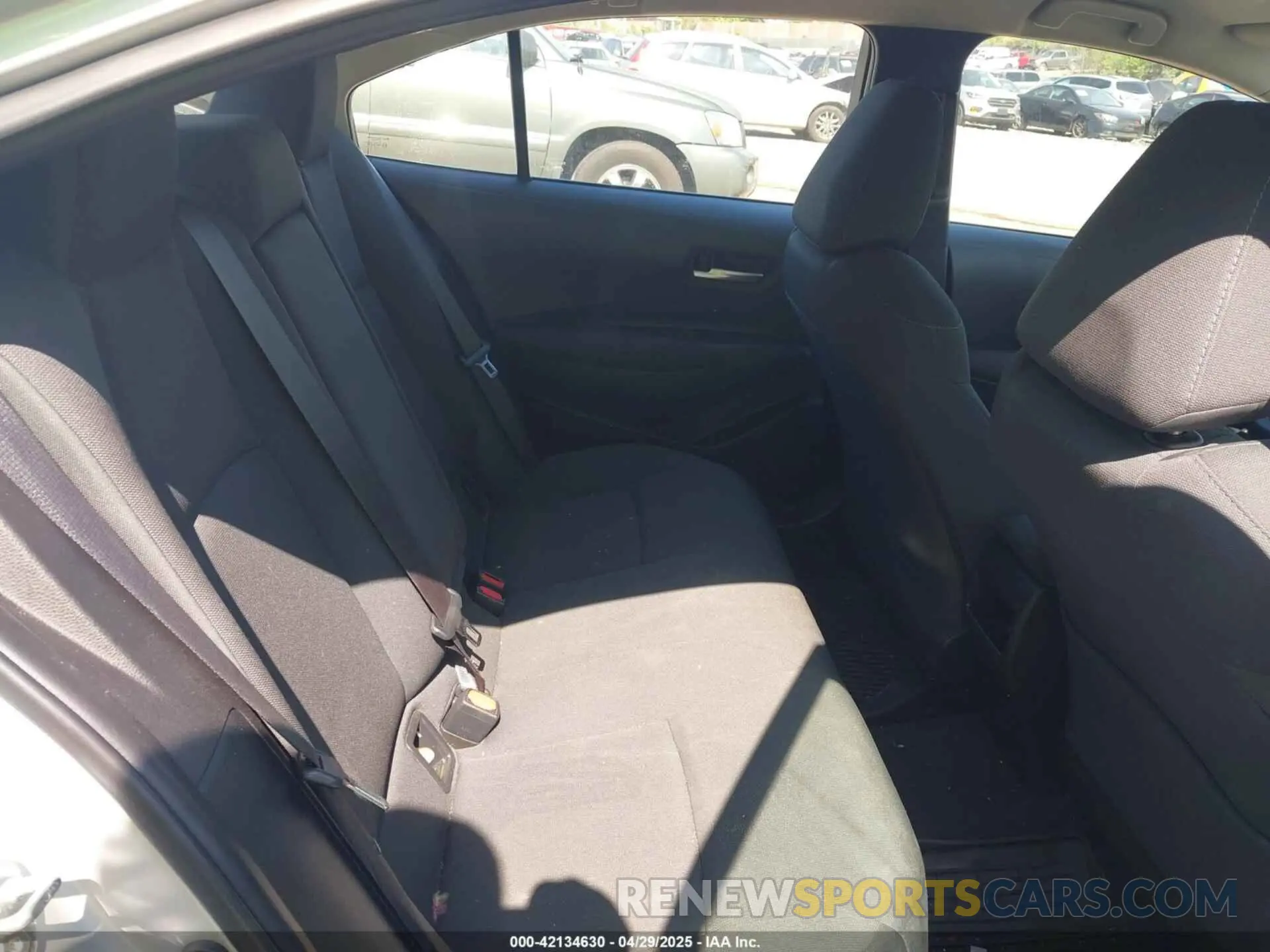 8 fotografías del automóvil dañado 5YFEPMAE0MP211696 TOYOTA COROLLA 2021