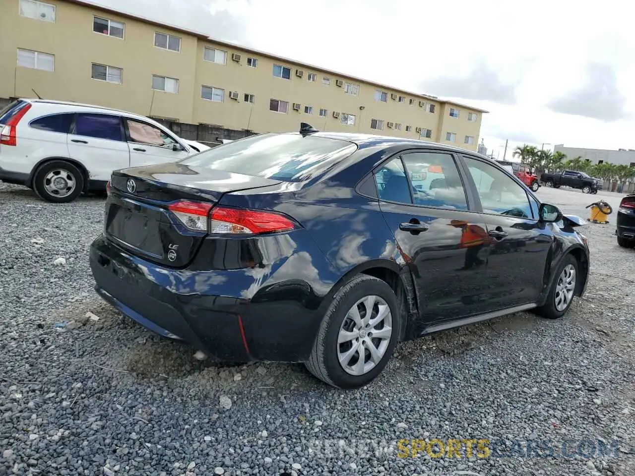 3 fotografías del automóvil dañado 5YFEPMAE0MP230202 TOYOTA COROLLA 2021