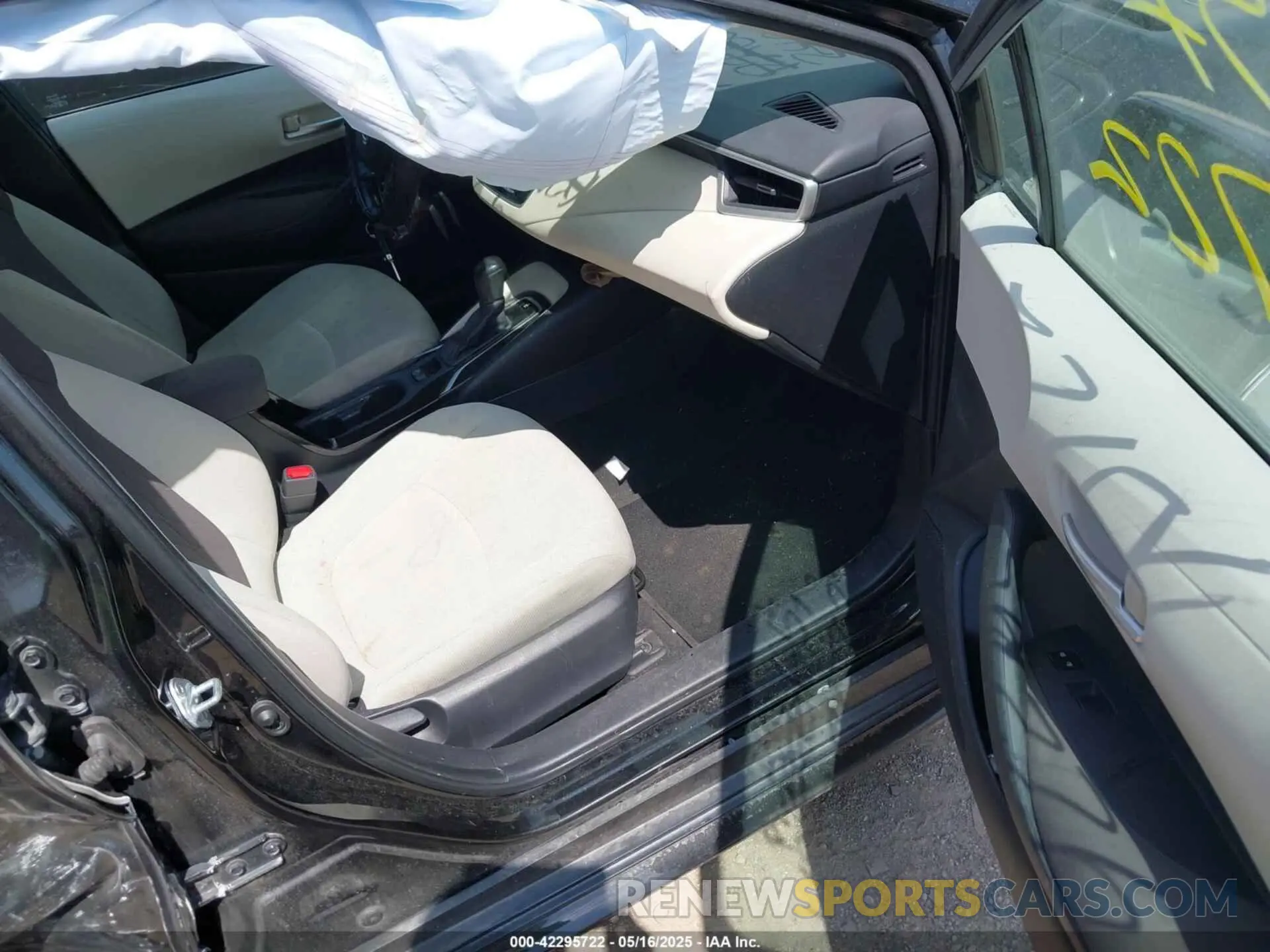 5 fotografías del automóvil dañado 5YFEPMAE0MP246657 TOYOTA COROLLA 2021