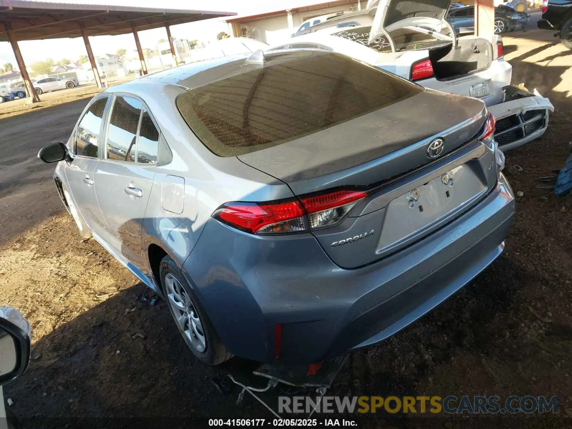 3 fotografías del automóvil dañado 5YFEPMAE0MP248506 TOYOTA COROLLA 2021
