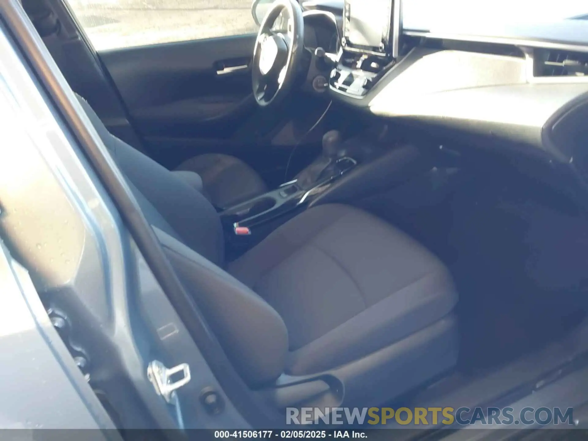 5 fotografías del automóvil dañado 5YFEPMAE0MP248506 TOYOTA COROLLA 2021