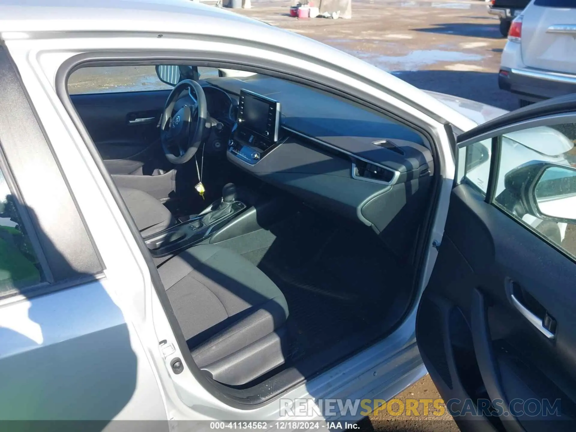 5 fotografías del automóvil dañado 5YFEPMAE0MP260395 TOYOTA COROLLA 2021
