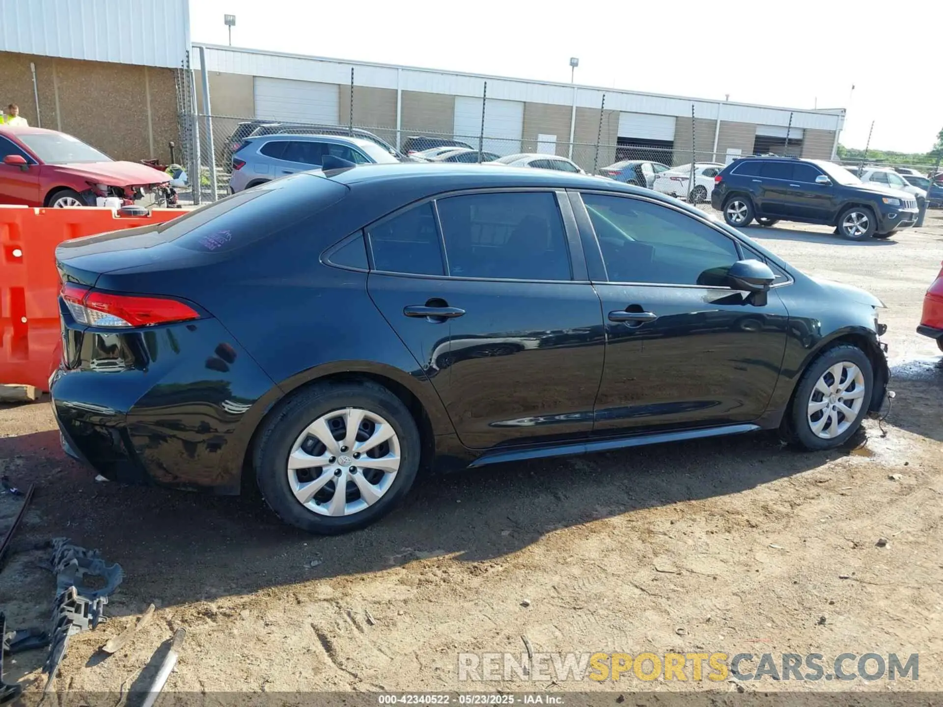13 fotografías del automóvil dañado 5YFEPMAE1MP169670 TOYOTA COROLLA 2021