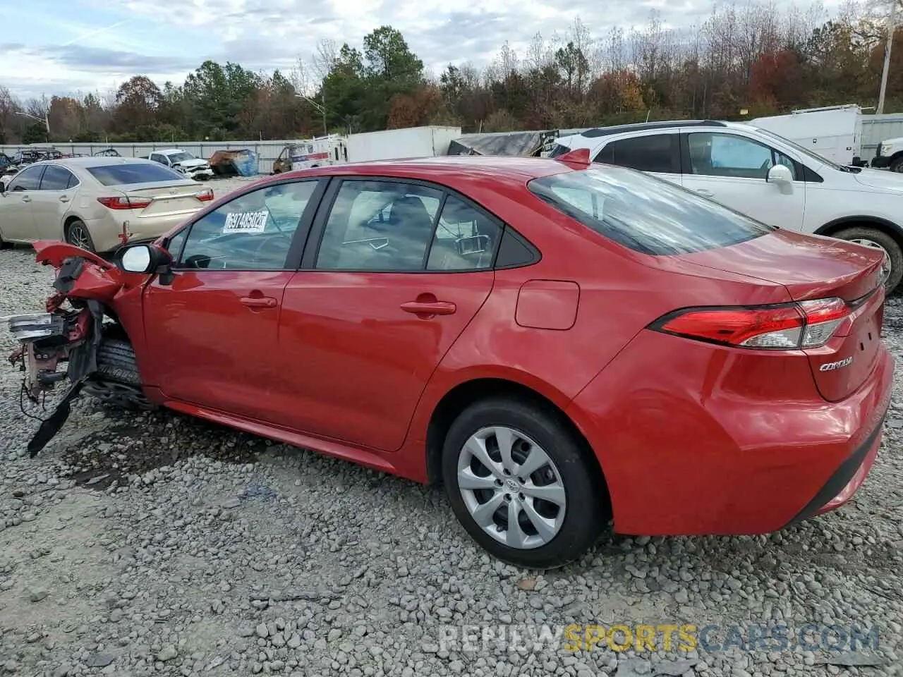 2 fotografías del automóvil dañado 5YFEPMAE1MP186954 TOYOTA COROLLA 2021