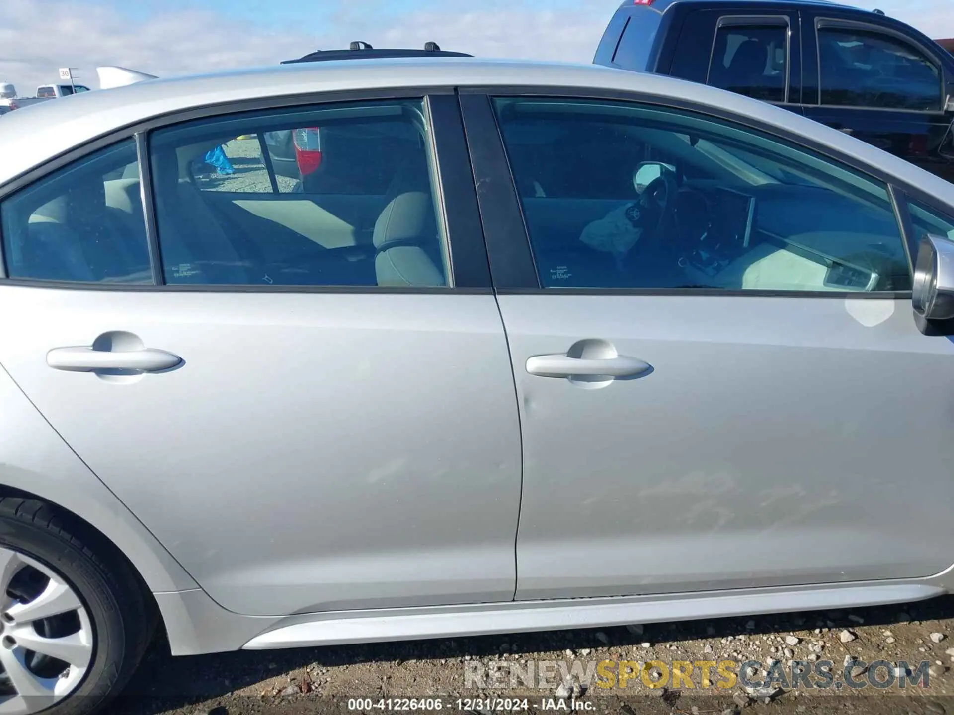 13 fotografías del automóvil dañado 5YFEPMAE1MP190065 TOYOTA COROLLA 2021