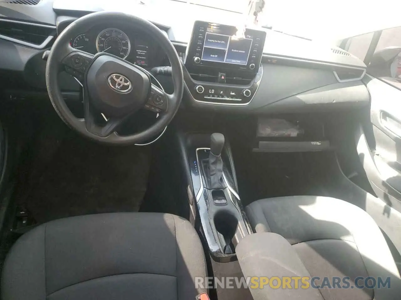 8 fotografías del automóvil dañado 5YFEPMAE1MP201789 TOYOTA COROLLA 2021