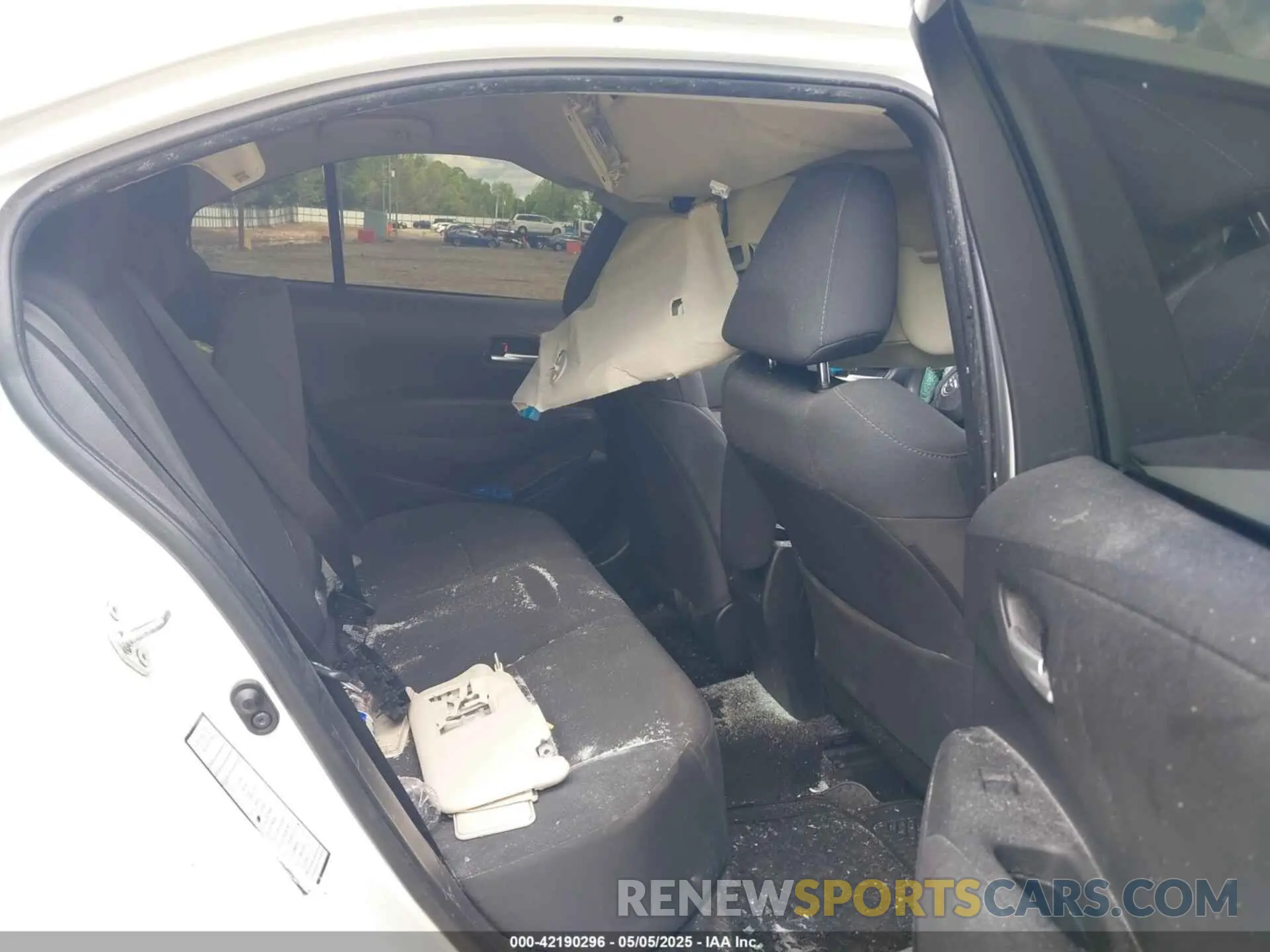 8 fotografías del automóvil dañado 5YFEPMAE1MP201811 TOYOTA COROLLA 2021