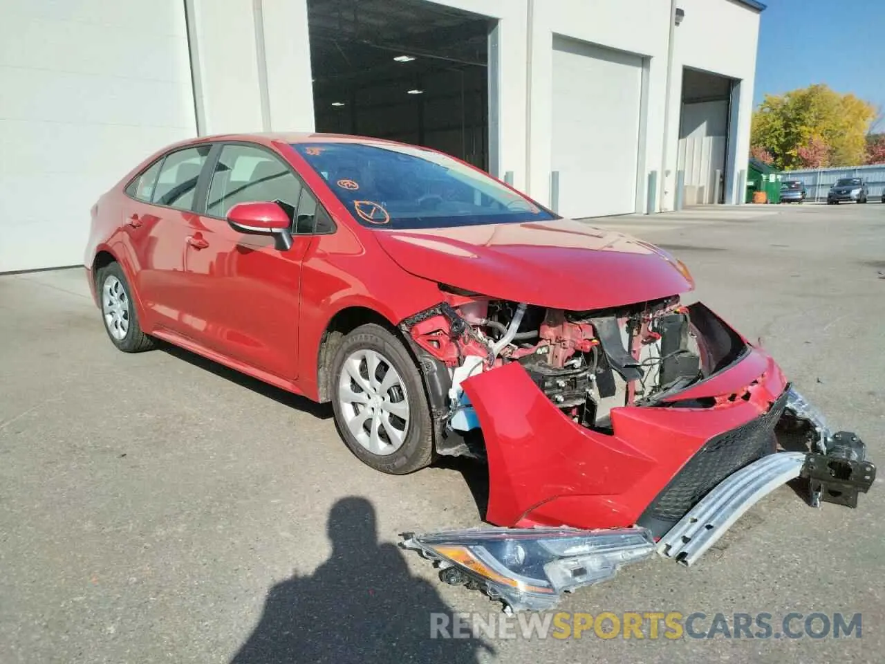 1 fotografías del automóvil dañado 5YFEPMAE1MP212825 TOYOTA COROLLA 2021
