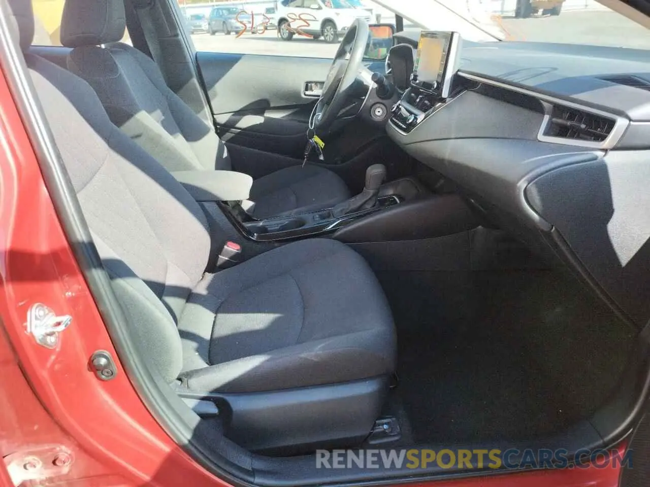 5 fotografías del automóvil dañado 5YFEPMAE1MP212825 TOYOTA COROLLA 2021