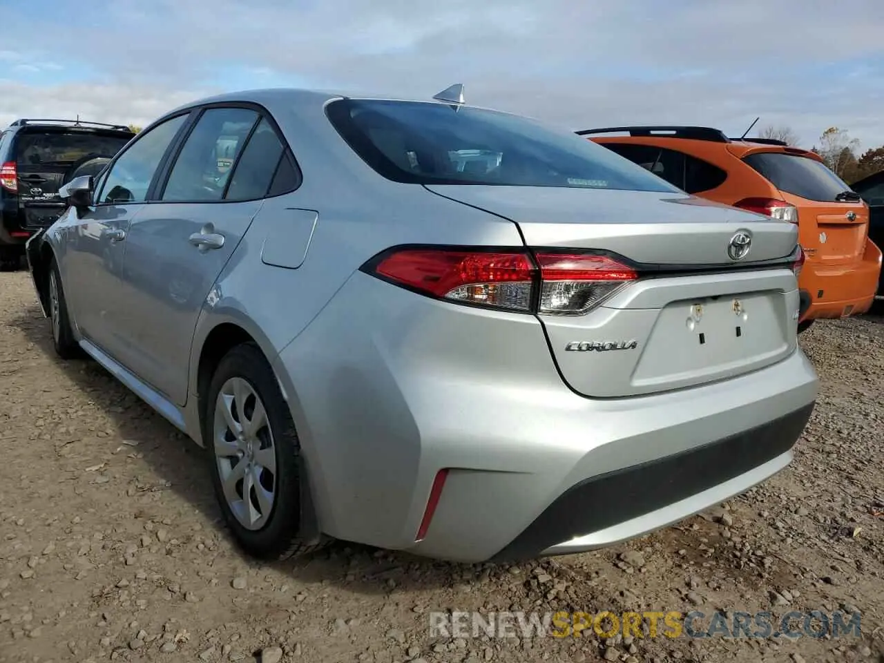 3 fotografías del automóvil dañado 5YFEPMAE1MP213344 TOYOTA COROLLA 2021