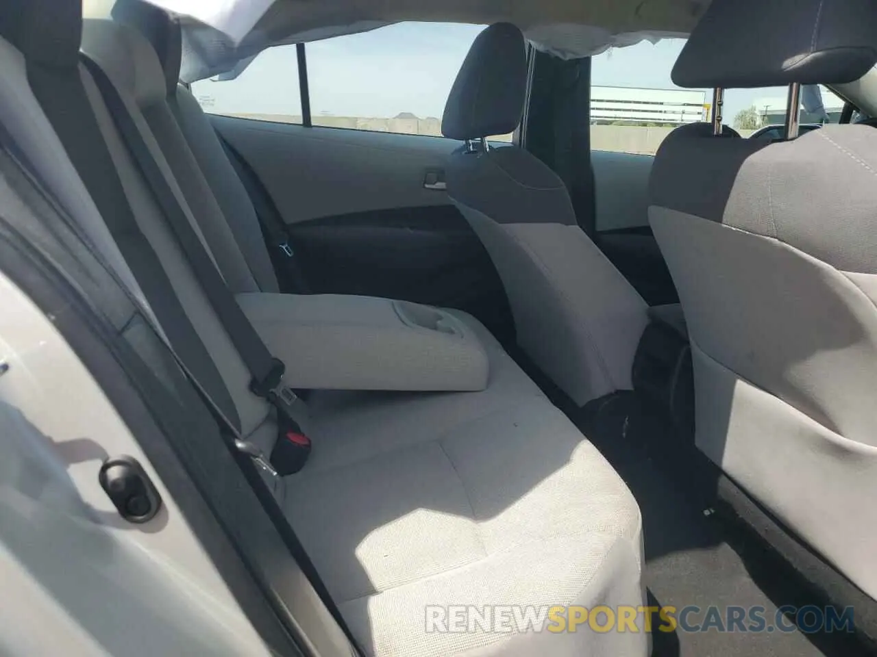 11 fotografías del automóvil dañado 5YFEPMAE1MP214848 TOYOTA COROLLA 2021