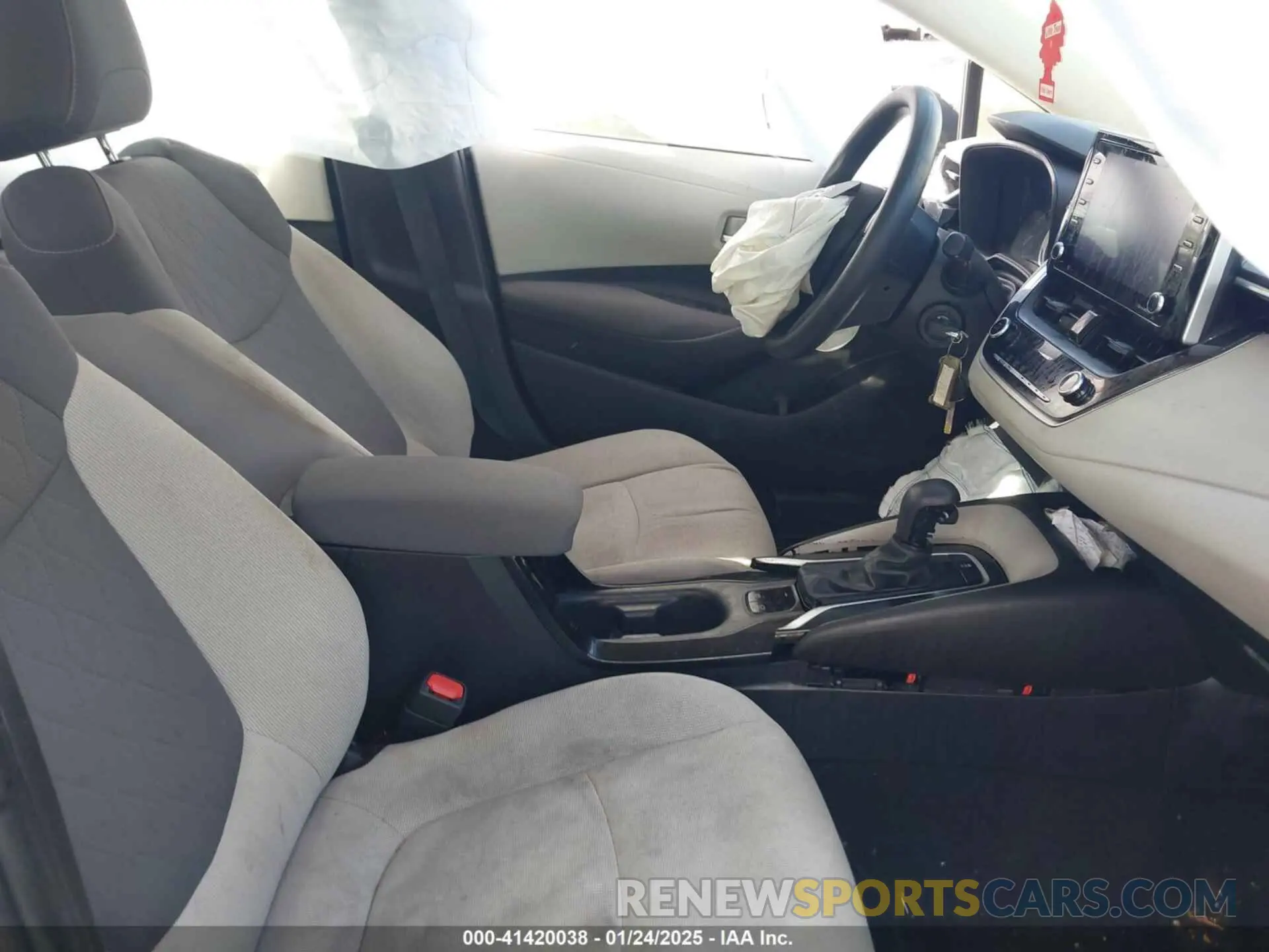 5 fotografías del automóvil dañado 5YFEPMAE1MP216793 TOYOTA COROLLA 2021