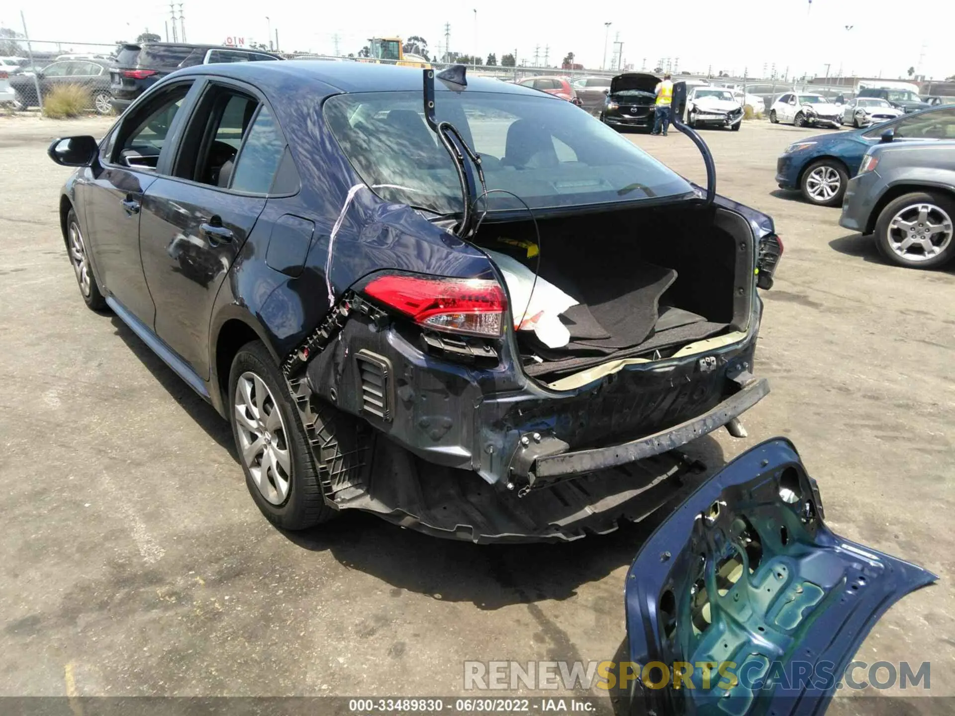 3 fotografías del automóvil dañado 5YFEPMAE1MP220813 TOYOTA COROLLA 2021