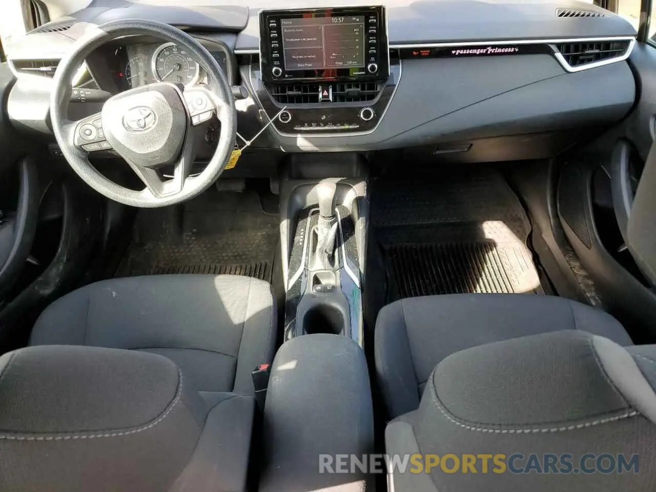 8 fotografías del automóvil dañado 5YFEPMAE1MP236560 TOYOTA COROLLA 2021