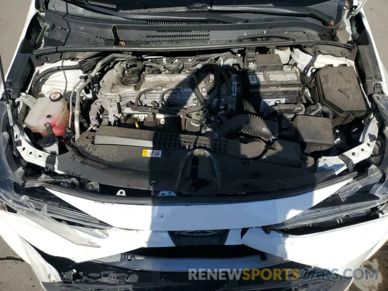 11 fotografías del automóvil dañado 5YFEPMAE1MP246716 TOYOTA COROLLA 2021