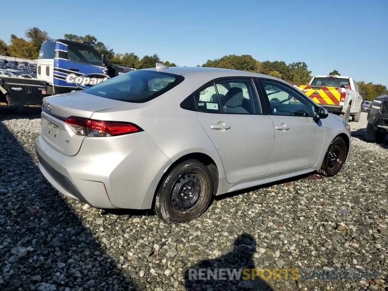 3 fotografías del automóvil dañado 5YFEPMAE1MP248790 TOYOTA COROLLA 2021