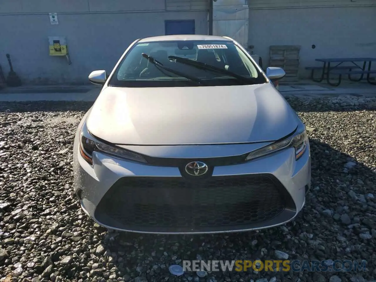 5 fotografías del automóvil dañado 5YFEPMAE1MP248790 TOYOTA COROLLA 2021