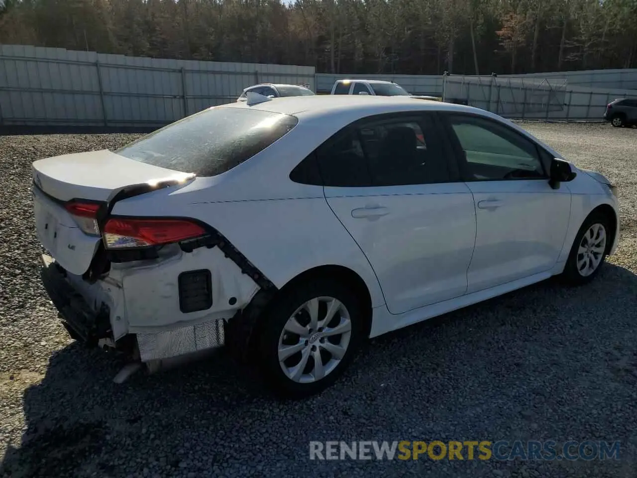 3 fotografías del automóvil dañado 5YFEPMAE1MP261765 TOYOTA COROLLA 2021