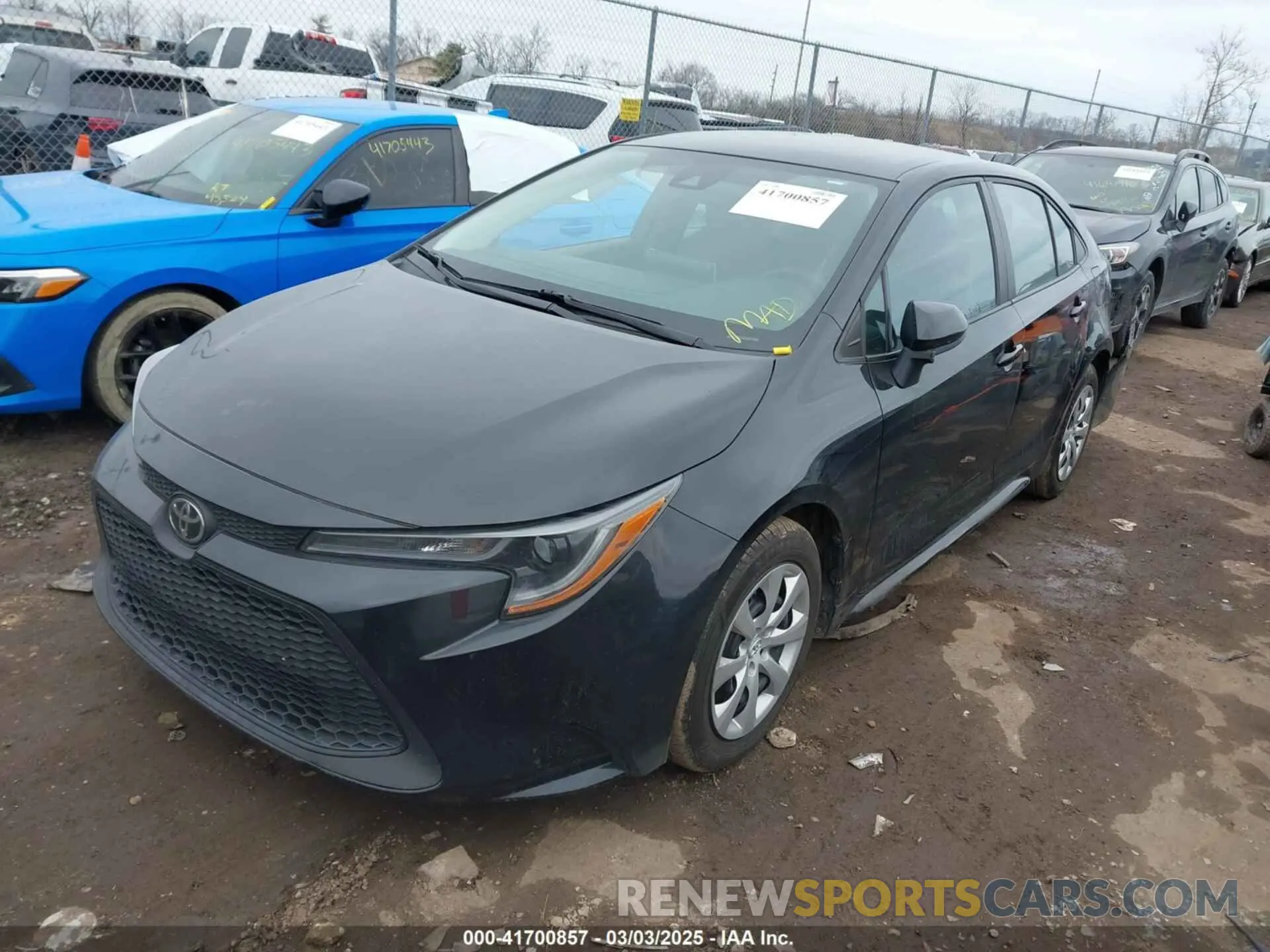2 fotografías del automóvil dañado 5YFEPMAE1MP263628 TOYOTA COROLLA 2021