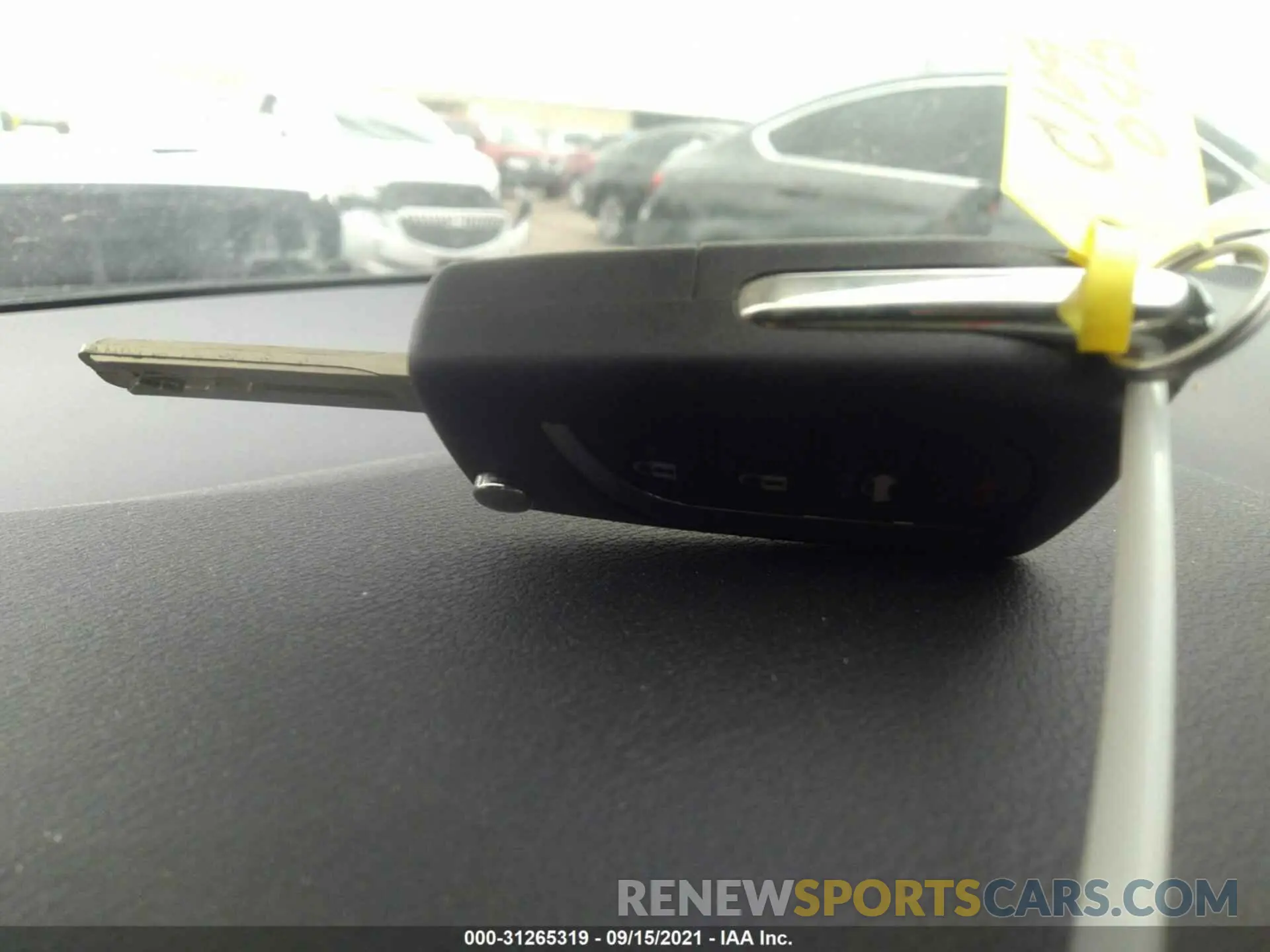 11 fotografías del automóvil dañado 5YFEPMAE1MP267503 TOYOTA COROLLA 2021