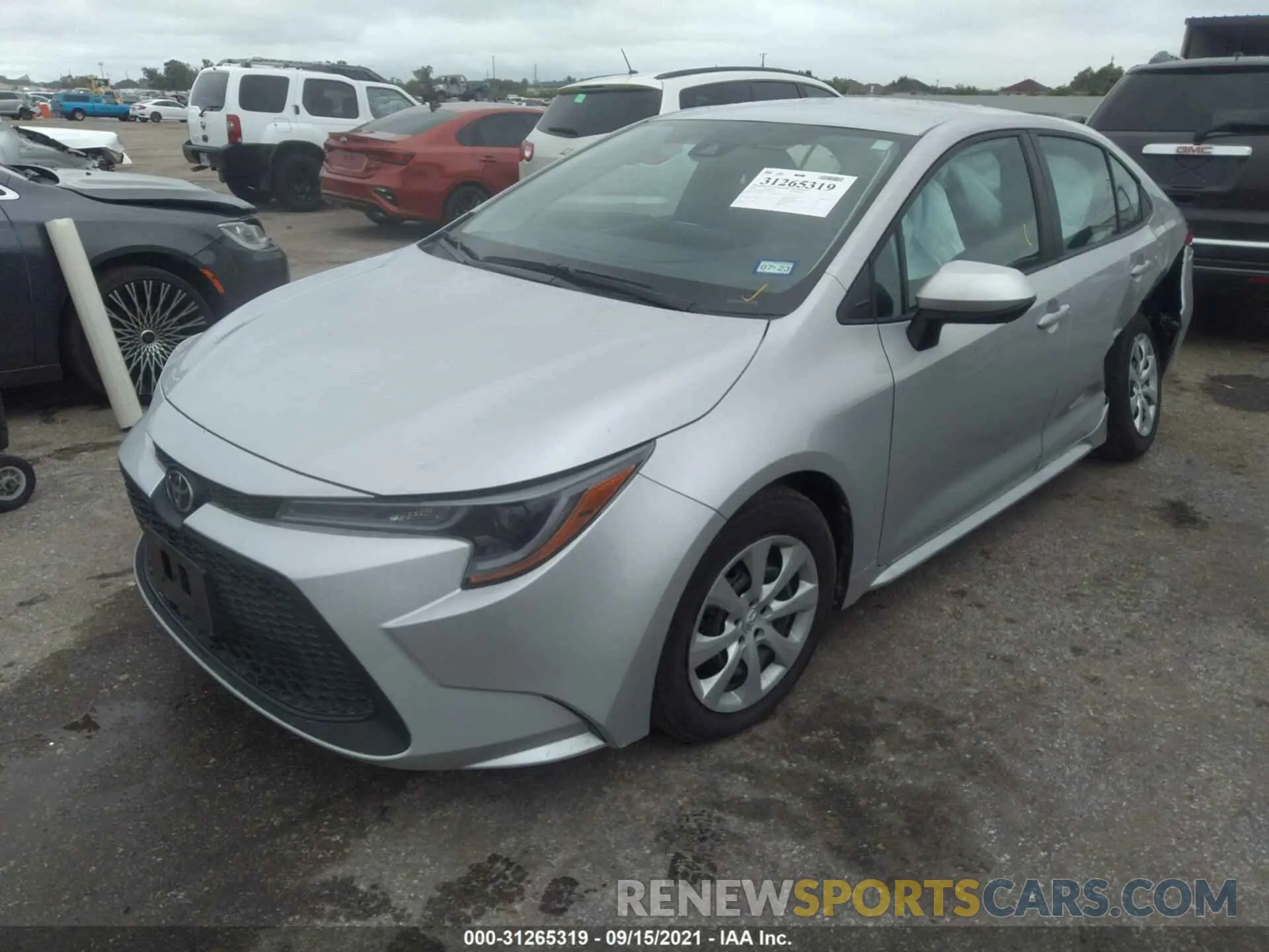 2 fotografías del automóvil dañado 5YFEPMAE1MP267503 TOYOTA COROLLA 2021