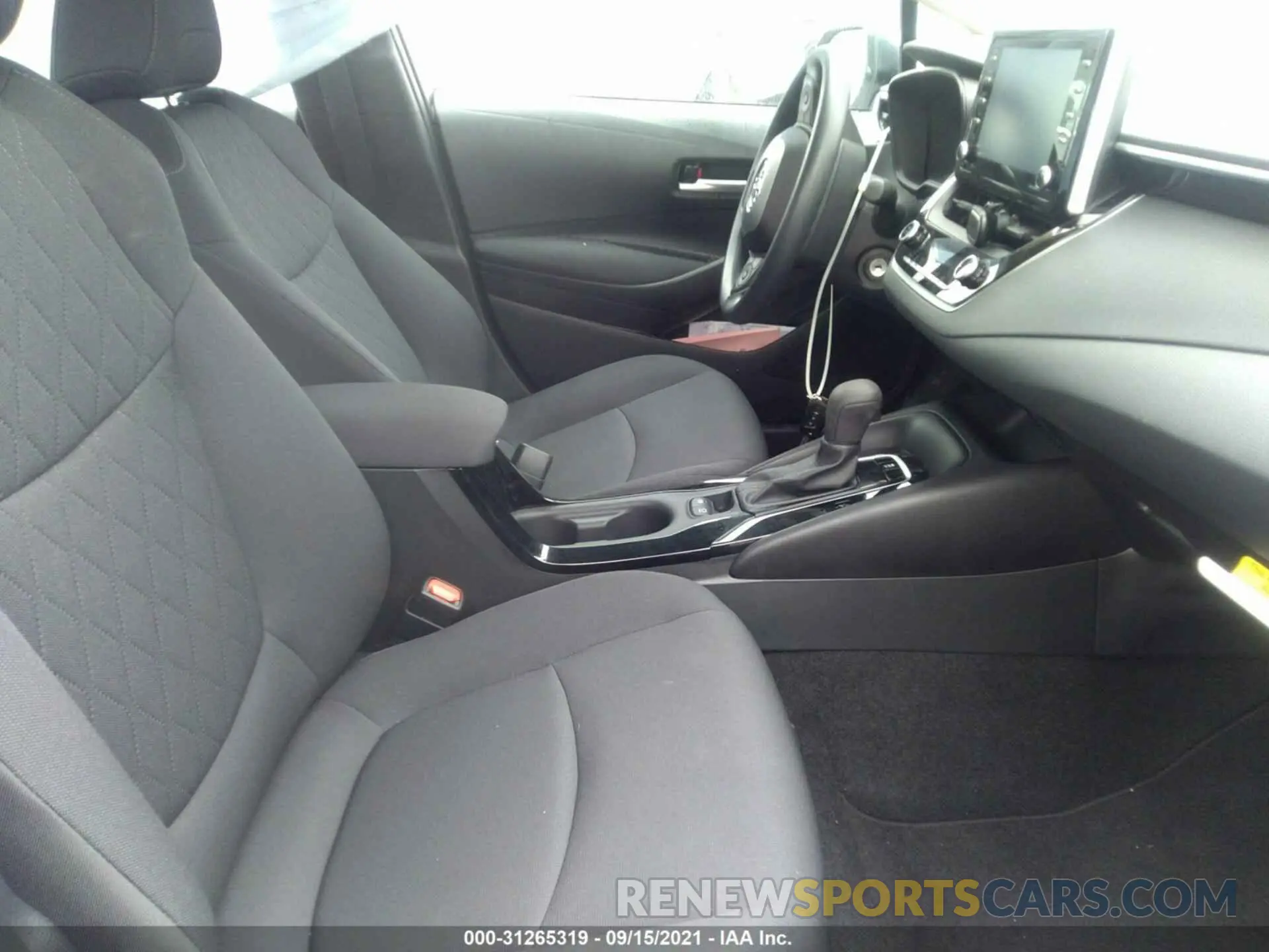 5 fotografías del automóvil dañado 5YFEPMAE1MP267503 TOYOTA COROLLA 2021