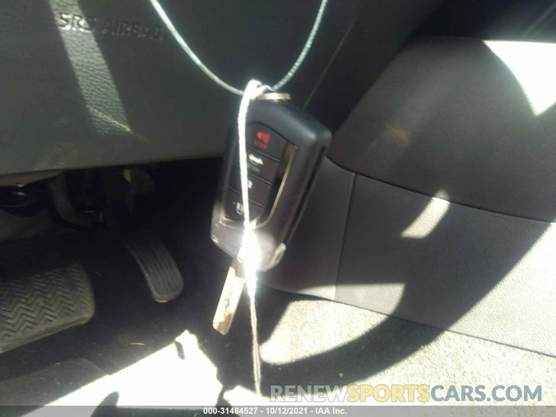 11 fotografías del automóvil dañado 5YFEPMAE1MP267601 TOYOTA COROLLA 2021