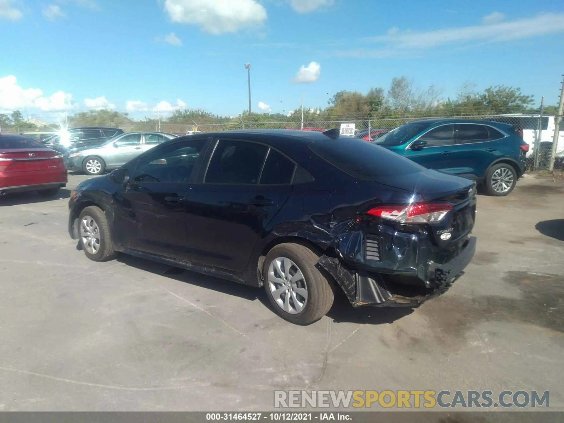 3 fotografías del automóvil dañado 5YFEPMAE1MP267601 TOYOTA COROLLA 2021