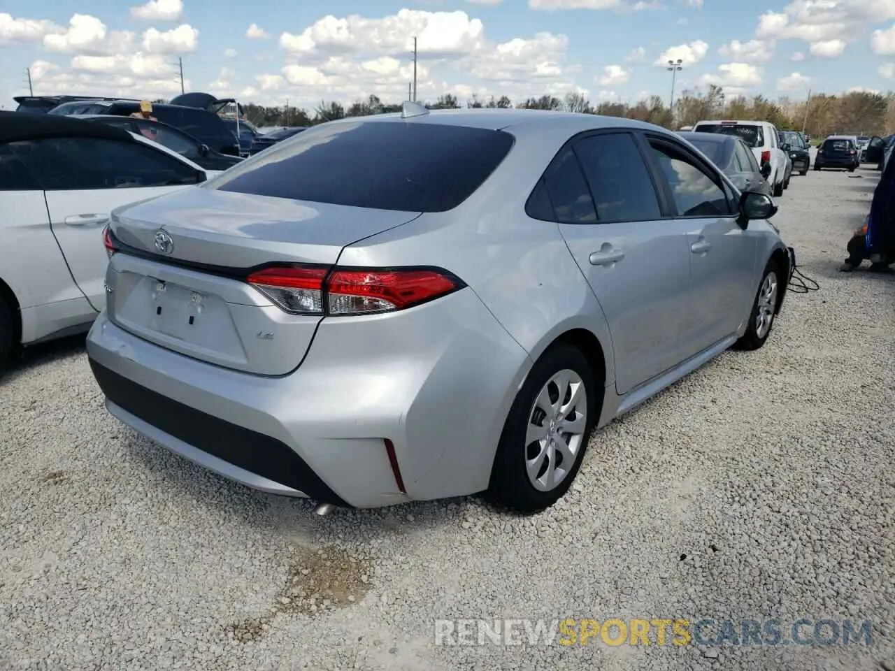 4 fotografías del automóvil dañado 5YFEPMAE2MP158371 TOYOTA COROLLA 2021