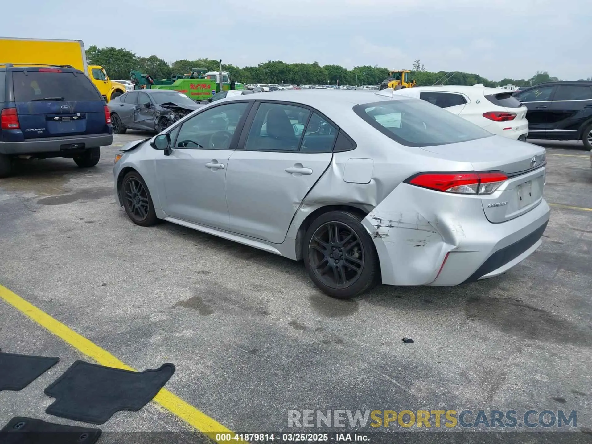 3 fotografías del automóvil dañado 5YFEPMAE2MP169418 TOYOTA COROLLA 2021