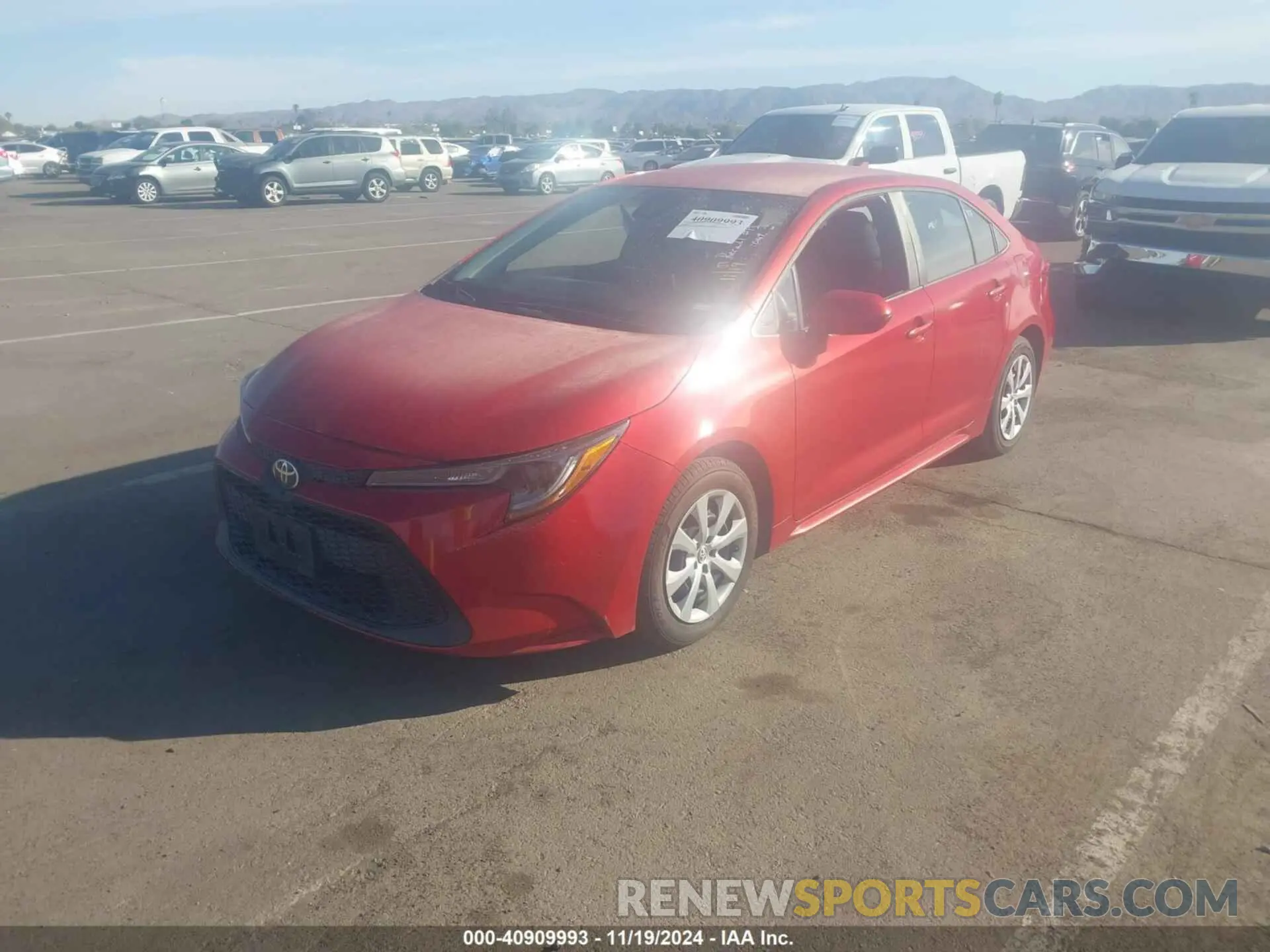 2 fotografías del automóvil dañado 5YFEPMAE2MP185019 TOYOTA COROLLA 2021