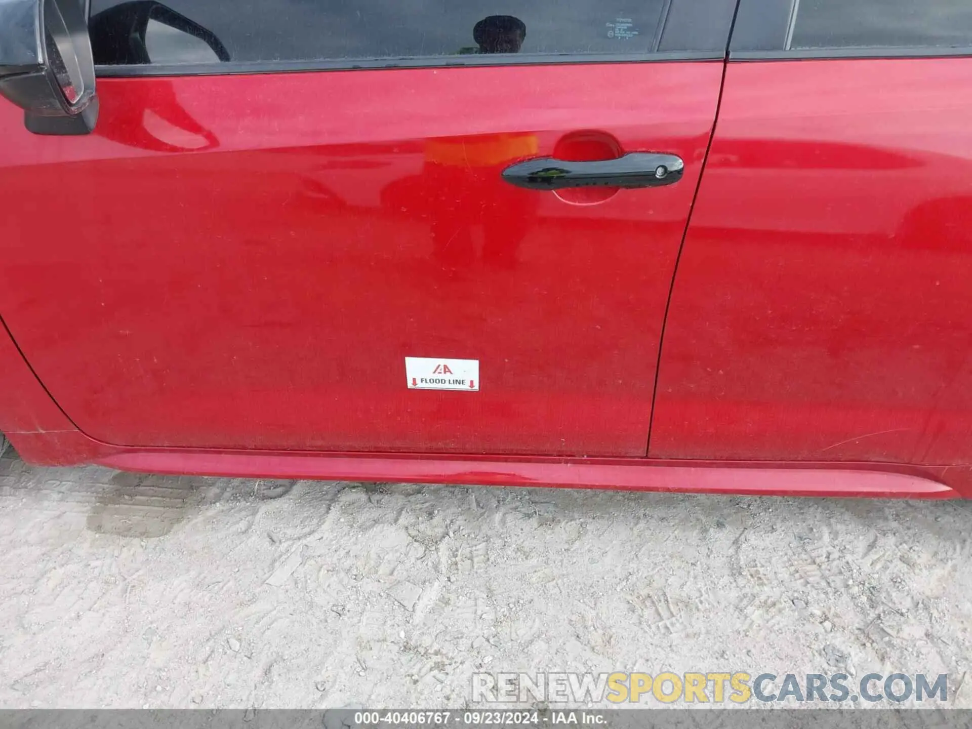 13 fotografías del automóvil dañado 5YFEPMAE2MP188485 TOYOTA COROLLA 2021