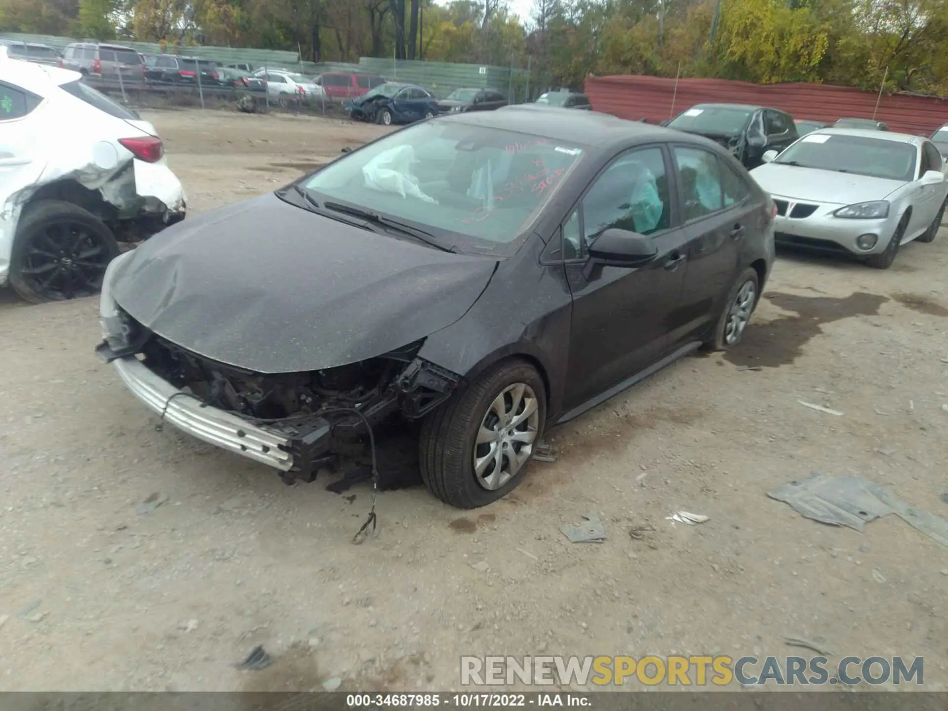 2 fotografías del automóvil dañado 5YFEPMAE2MP198353 TOYOTA COROLLA 2021