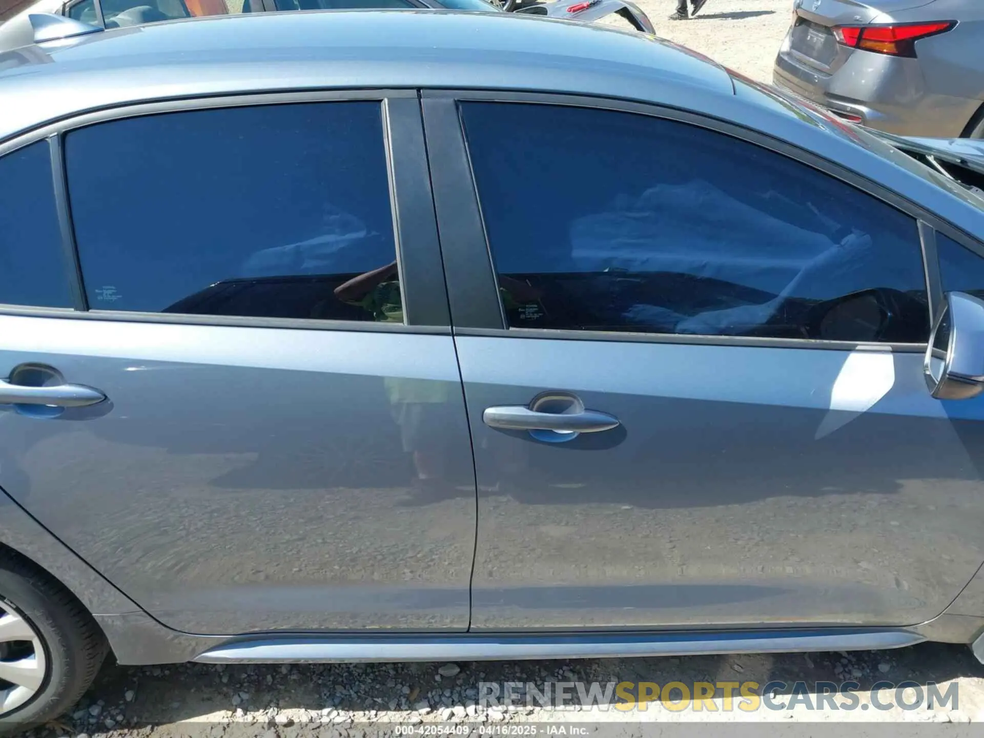 12 fotografías del automóvil dañado 5YFEPMAE2MP199812 TOYOTA COROLLA 2021