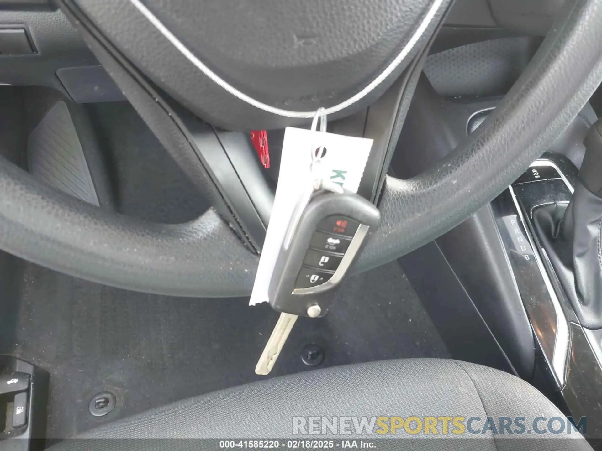 11 fotografías del automóvil dañado 5YFEPMAE2MP204667 TOYOTA COROLLA 2021