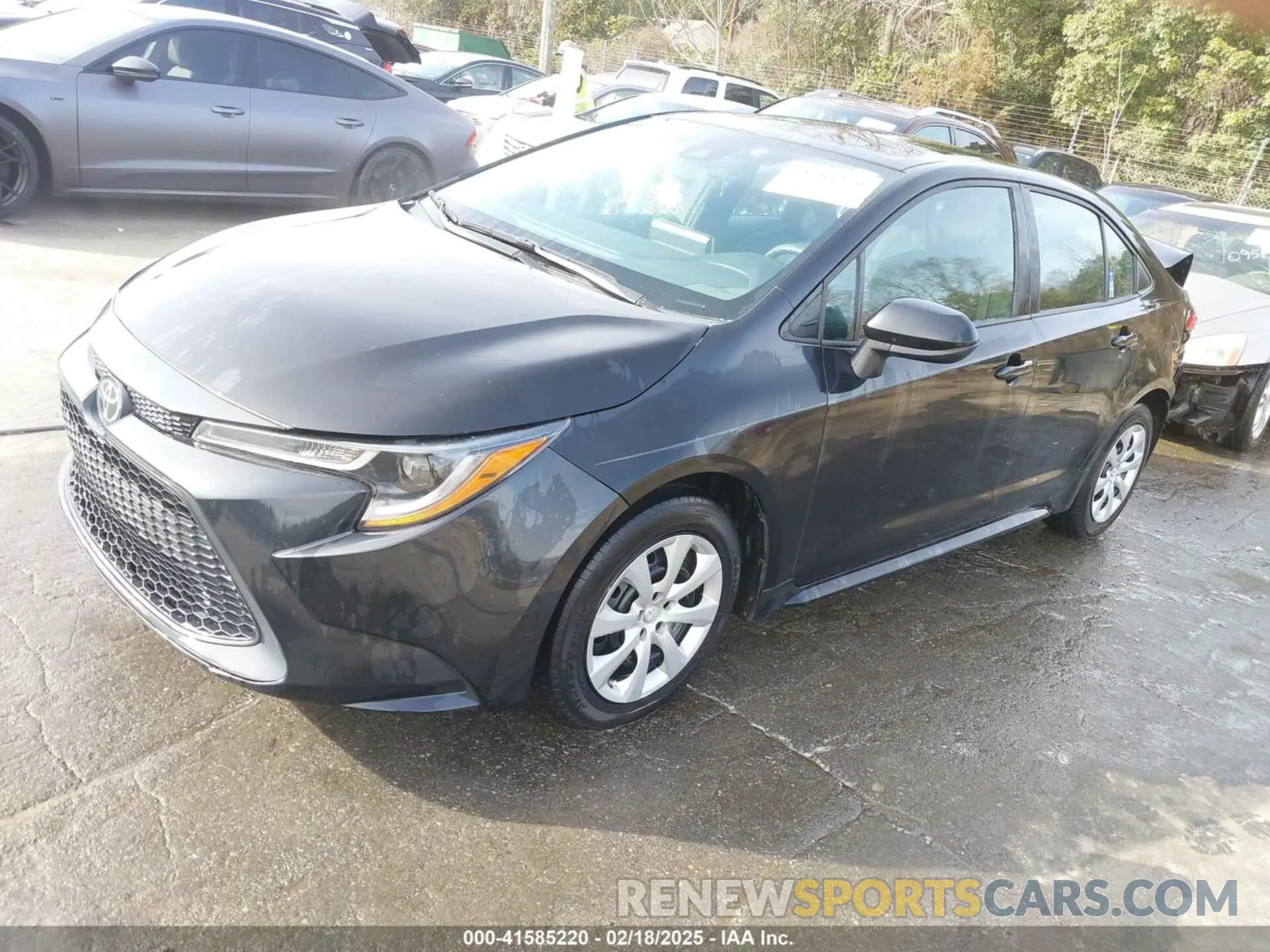2 fotografías del automóvil dañado 5YFEPMAE2MP204667 TOYOTA COROLLA 2021